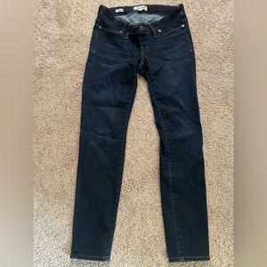 Maternity skinny jeans- in great condition. Great throughout your pregnancy!